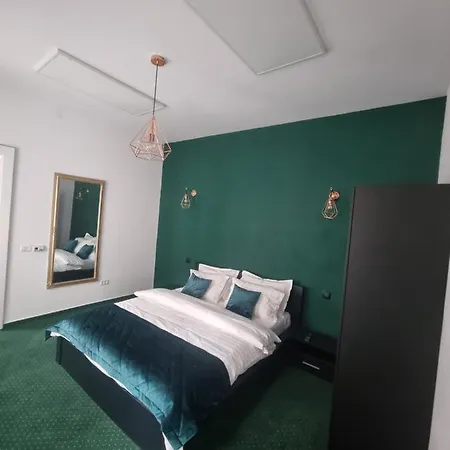 Margaret Place Apartment