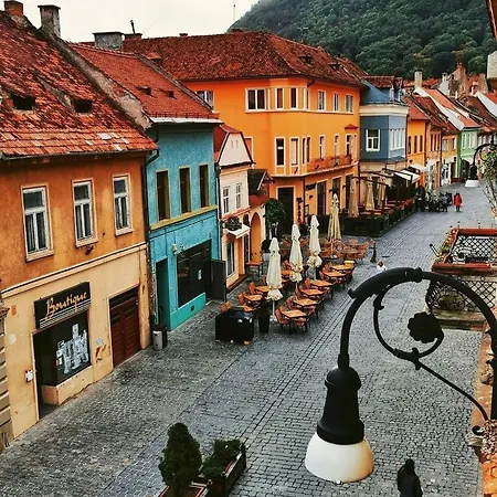 Margaret Place * Brasov