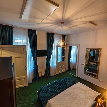 Margarets Place * ブラショフ